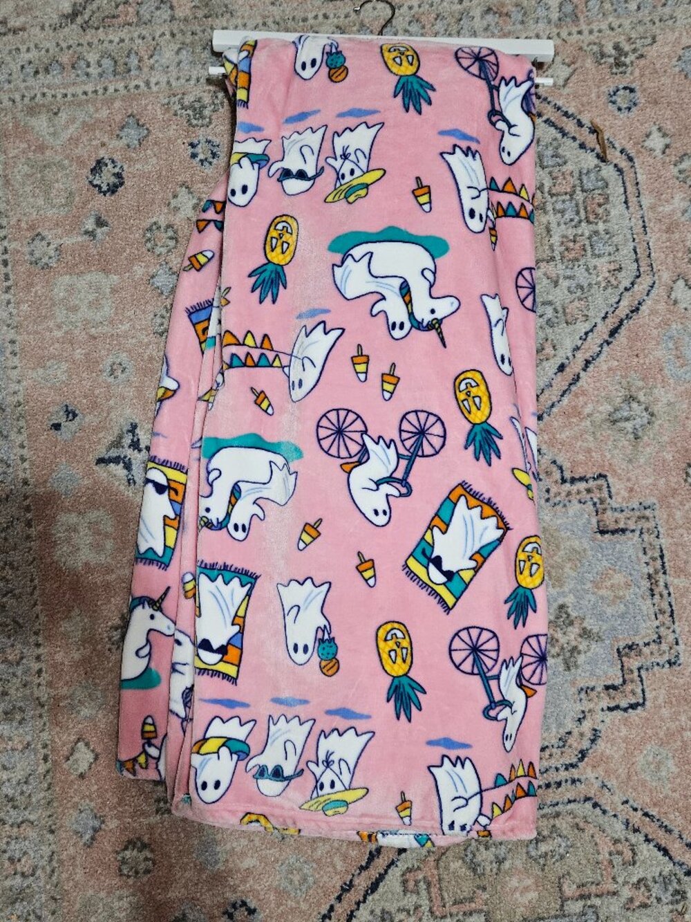 Isaac Mizrahi New York Oversized Plush Throw Blanket 60x70 - Pink Halloween